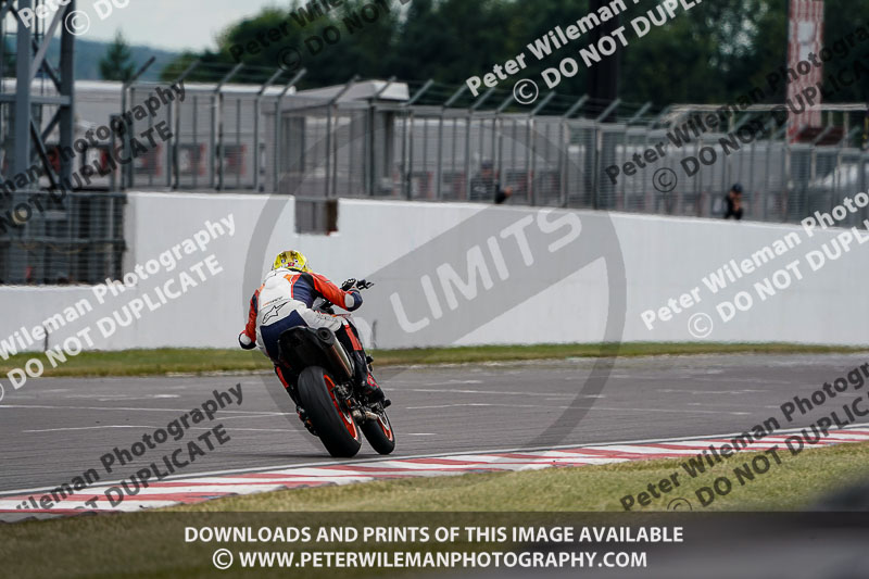 donington no limits trackday;donington park photographs;donington trackday photographs;no limits trackdays;peter wileman photography;trackday digital images;trackday photos